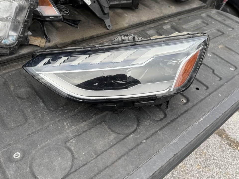 Left headlamp assembly composite used genuine OEM Audi A4 Allroad 2020-2024