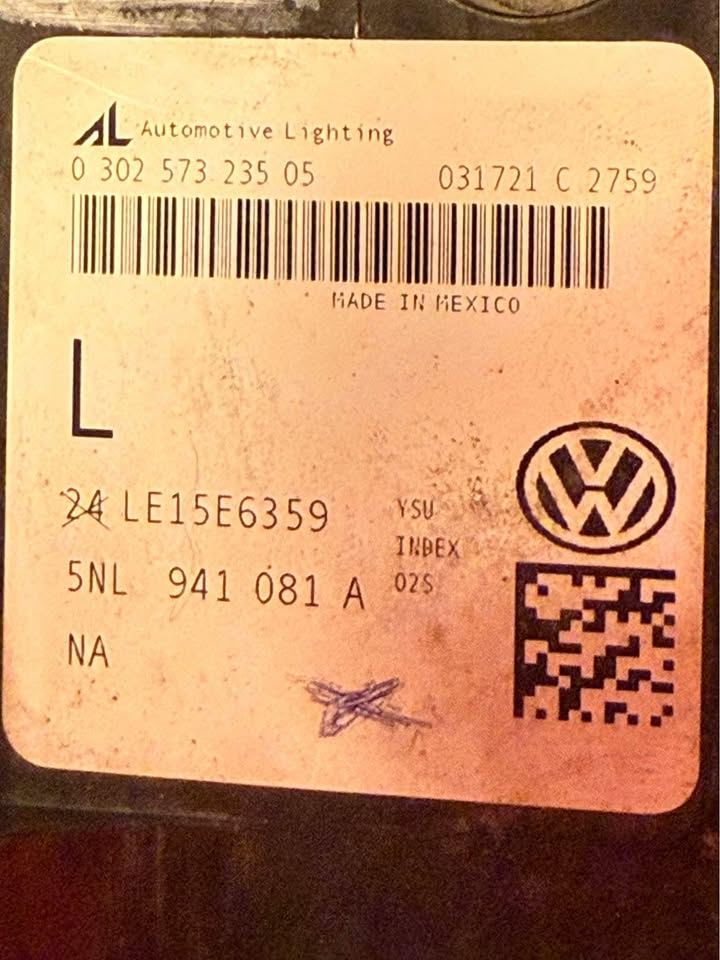 Faro izquierdo usado original (OEM) Volkswagen Tiguan 2018-2021