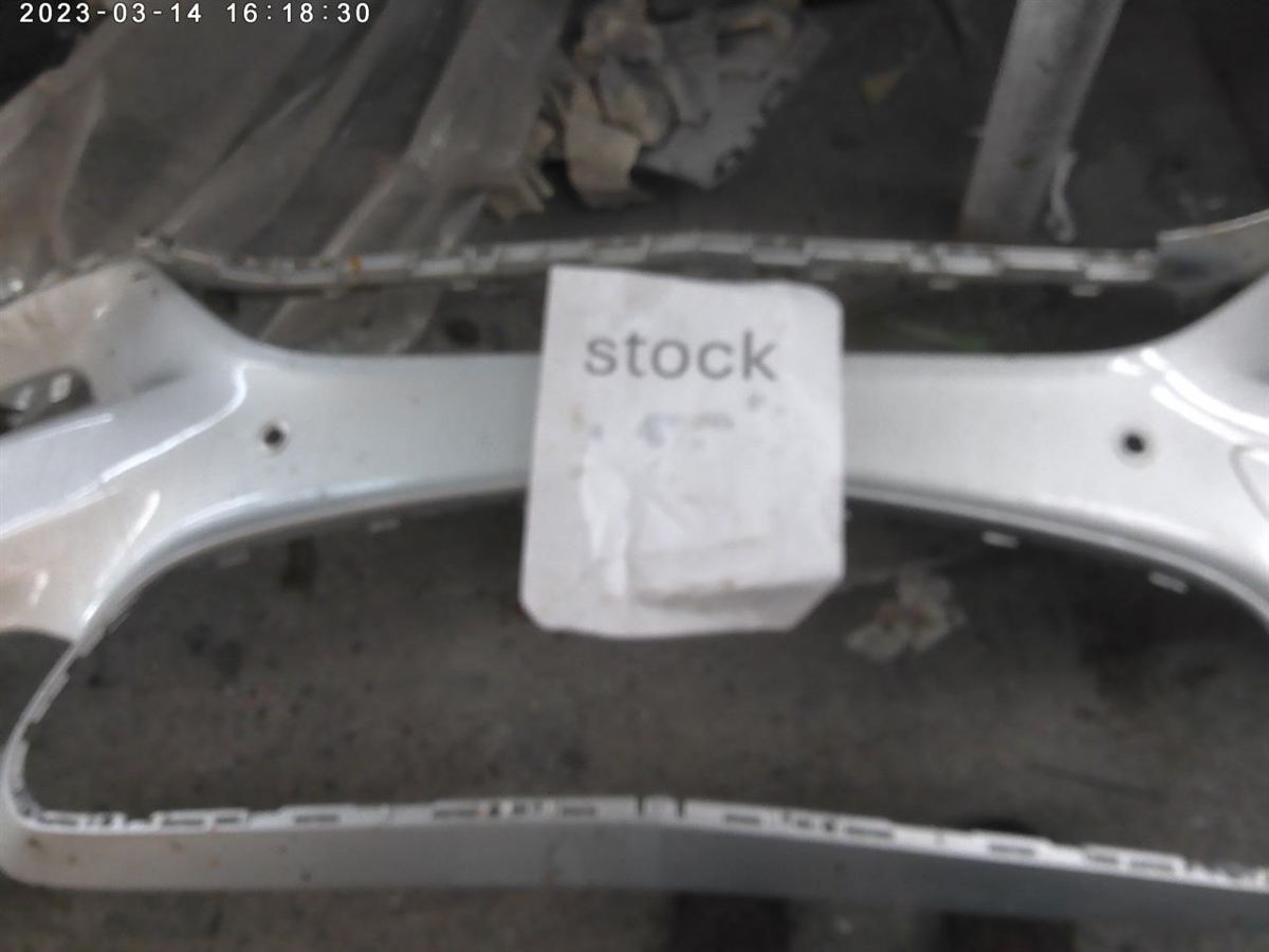 Refuerzo de defensa delantero usado original (OEM) Mercedes-Benz E350 2010-2017