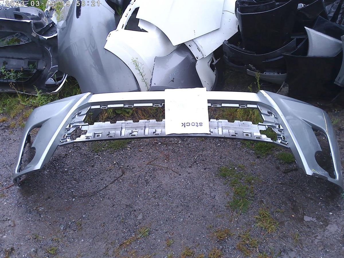 Front bumper energy absorber used genuine OEM Toyota Highlander 2017-2019