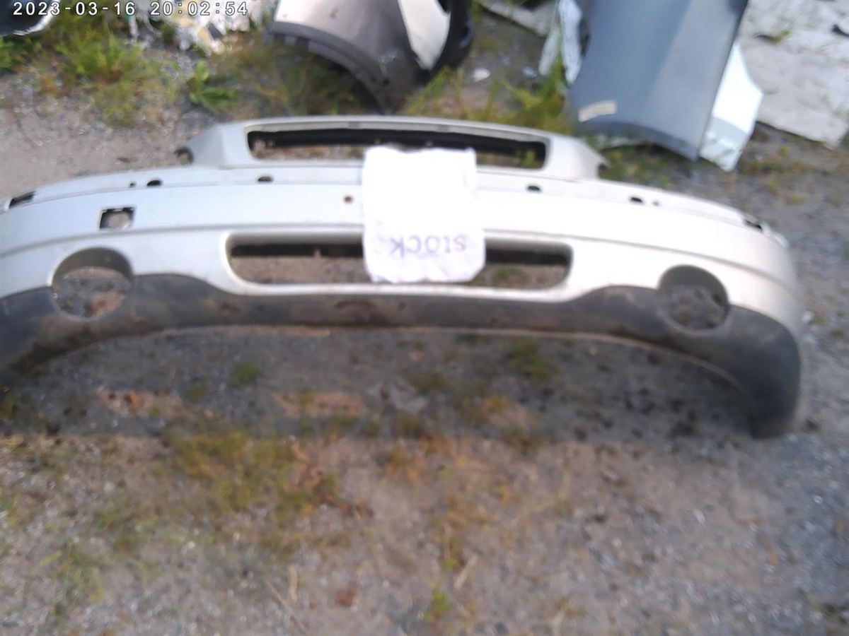 Front Bumper assembly used genuine OEM Mercedes-Benz S600 2003-2006