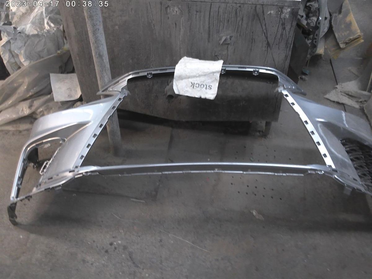 Absorbedor de defensa delantero usado original (OEM) Lexus RX350 2023-2025