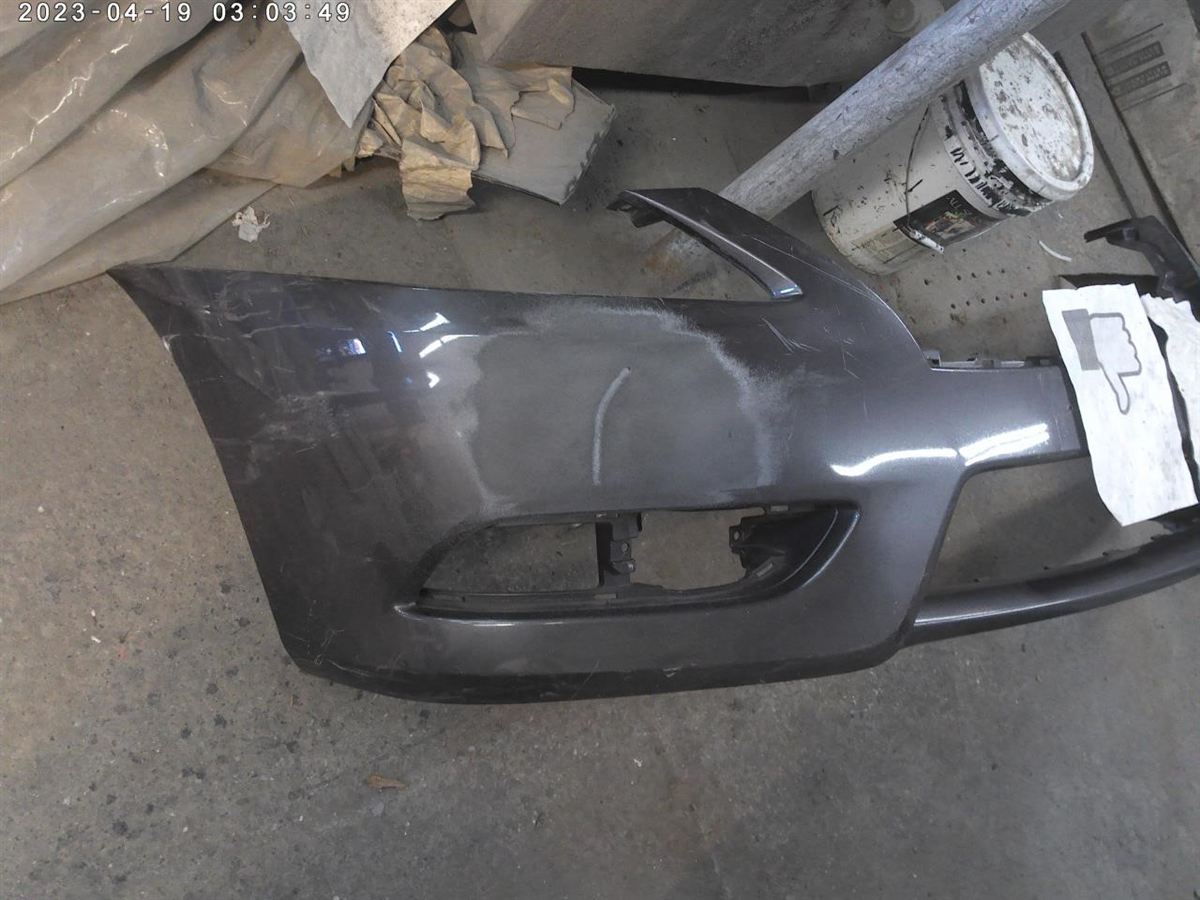Defensa (parachoques) delantera usada original (OEM) Nissan Sentra 2013-2015