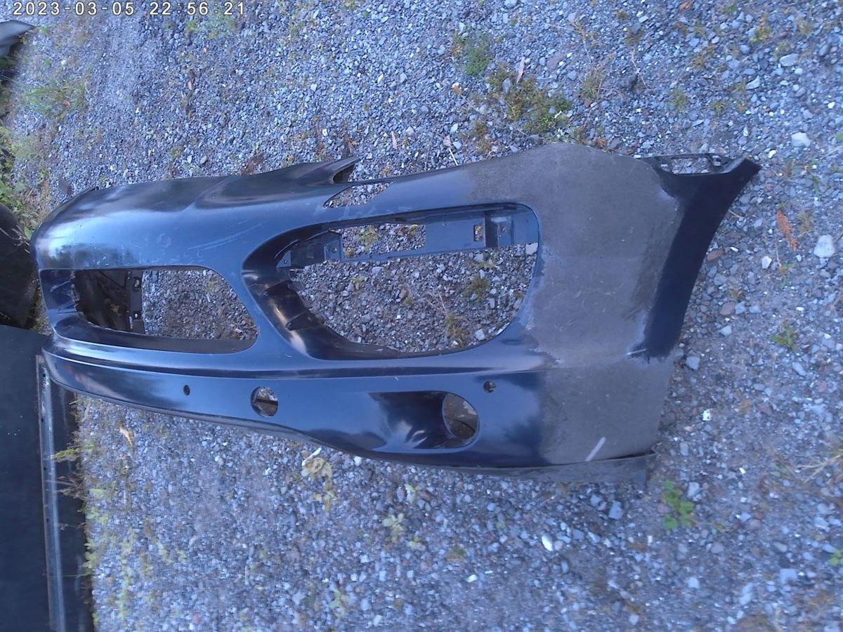 Rejilla de defensa delantera izquierda usada original (OEM) Porsche Cayenne 2015-2018