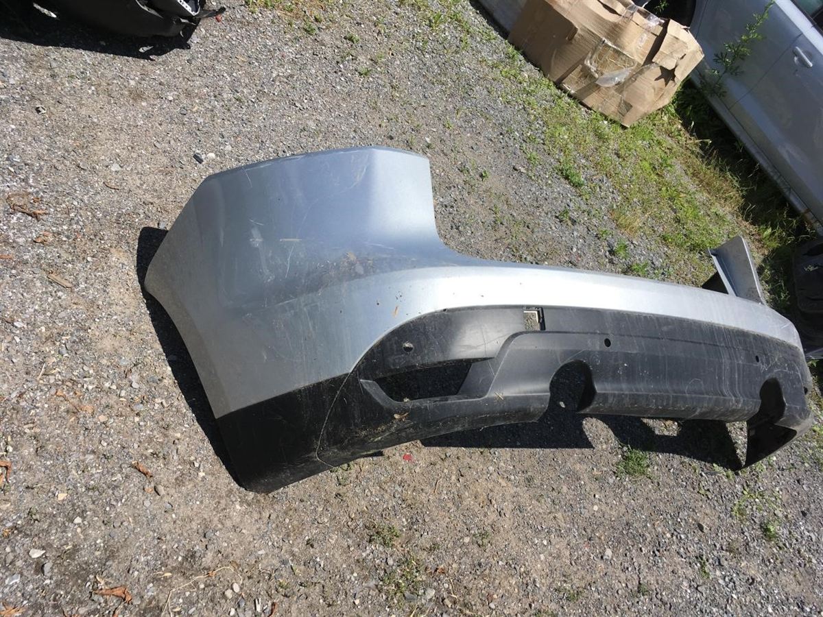 Defensa (parachoques) trasera usada original (OEM) Jaguar F-Pace 2017-2020