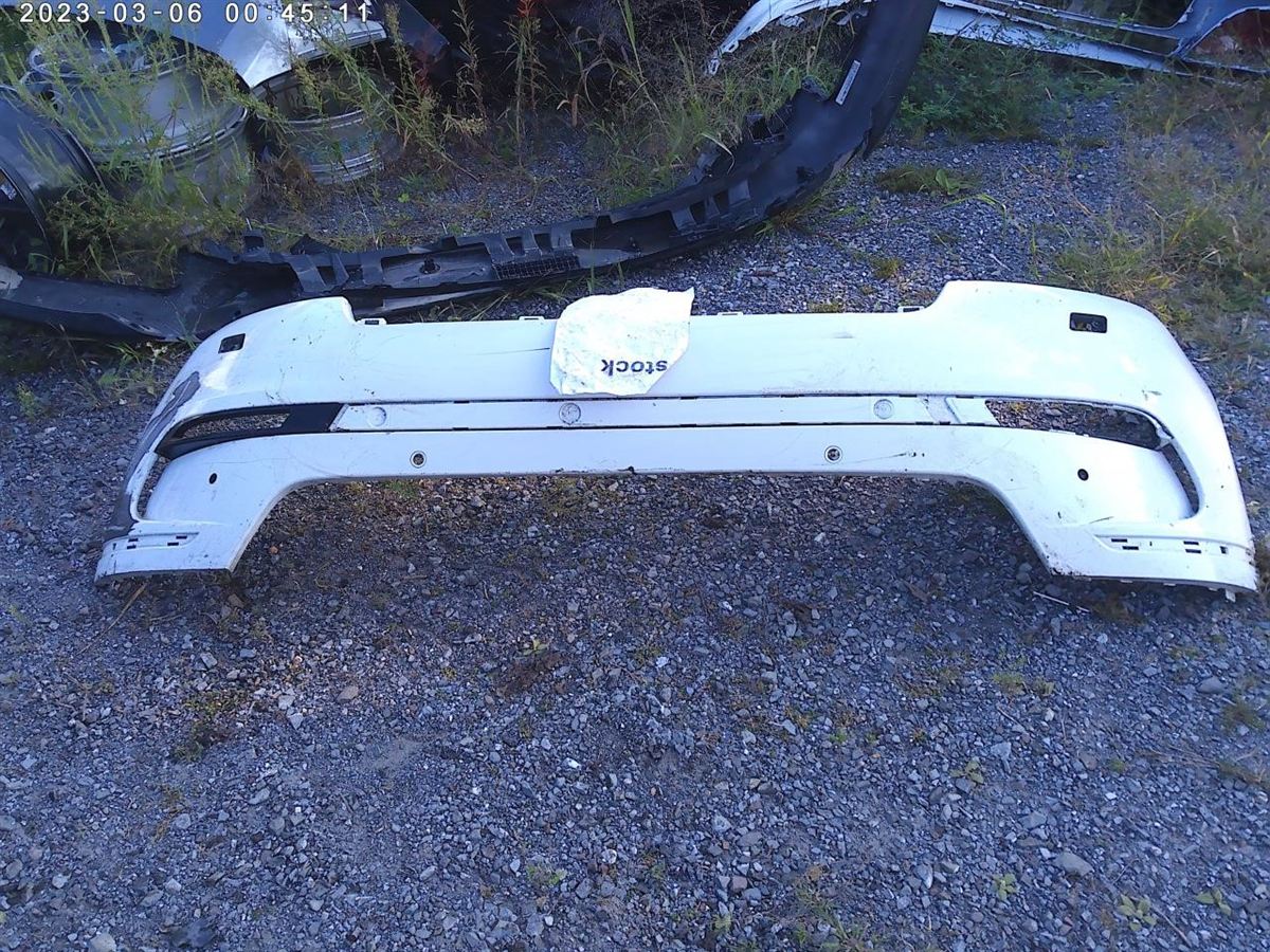 Defensa (parachoques) delantera usada original (OEM) Land Rover Velar 2022-2025