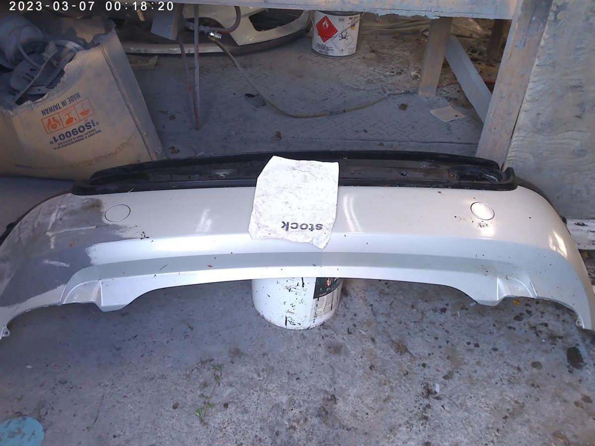 Faldón de defensa trasero usado original (OEM) Mini Cooper 2014-2021