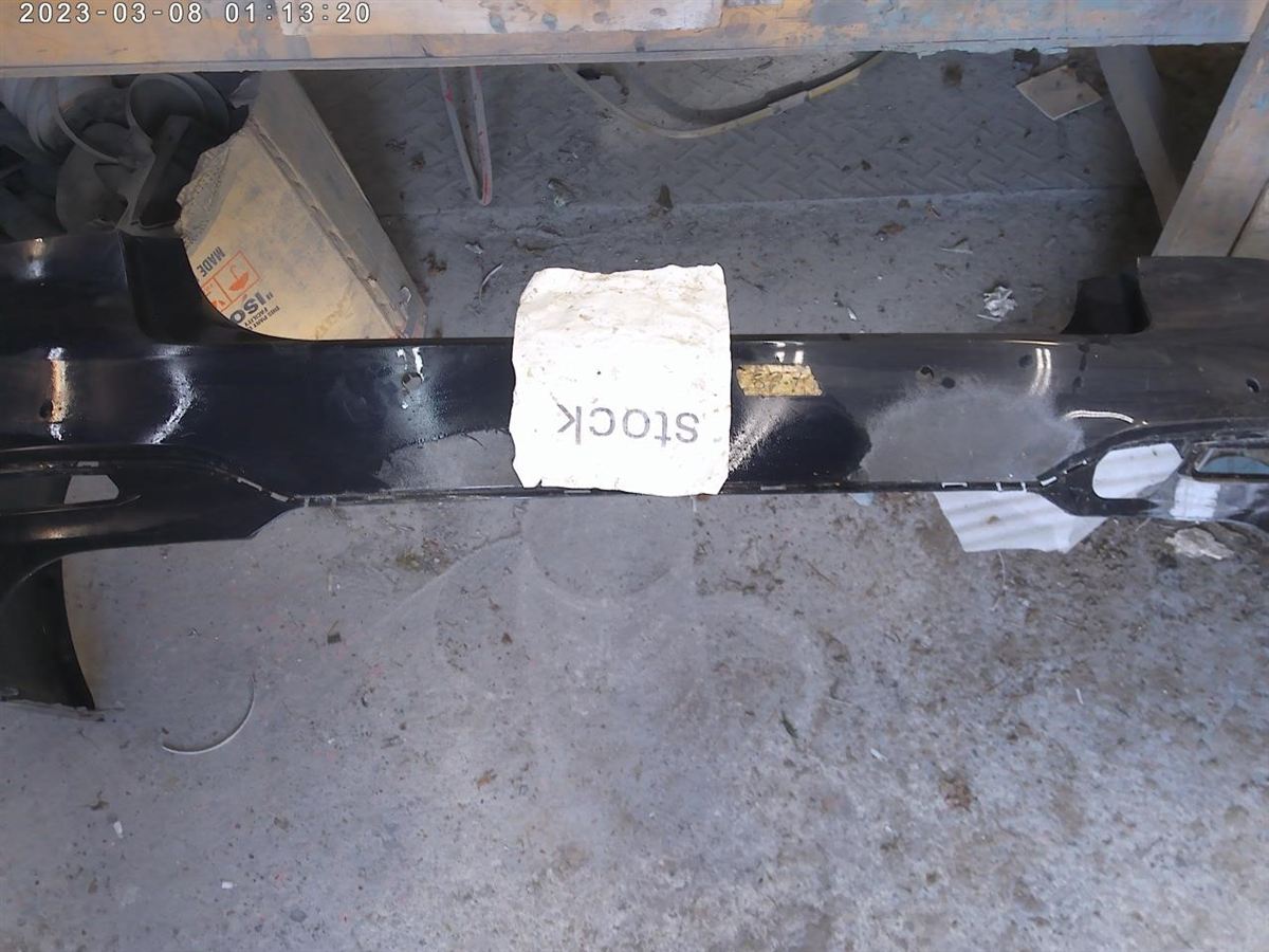 Soporte de defensa trasero derecho usado original (OEM) BMW 530I 2017-2020