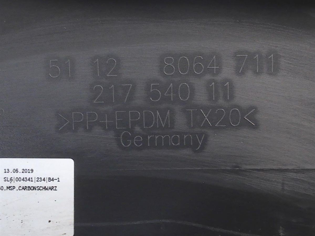 Soporte de defensa trasero derecho usado original (OEM) BMW 530I 2017-2020