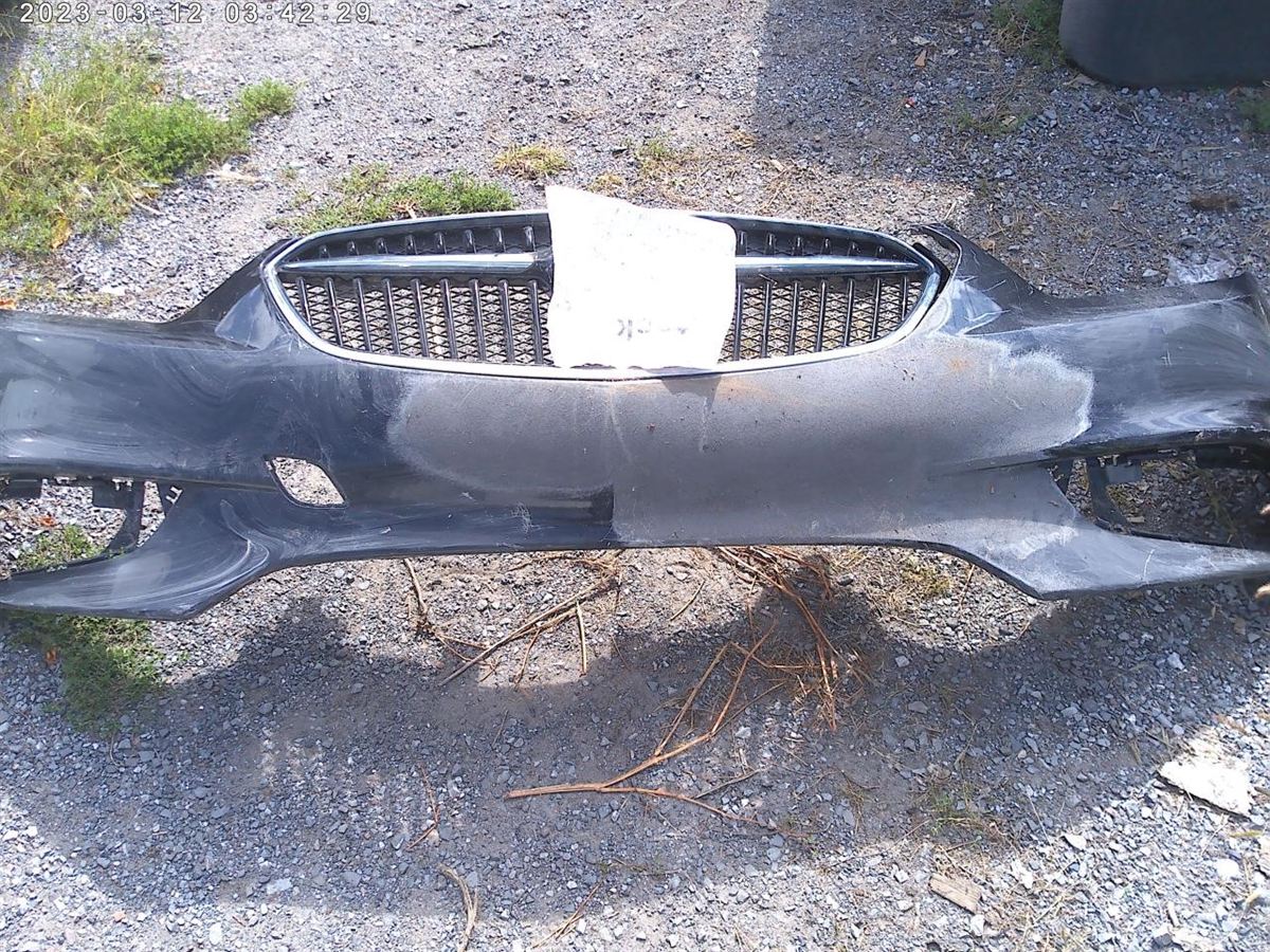 Defensa (parachoques) delantera usada original (OEM) Buick Encore 2017-2022
