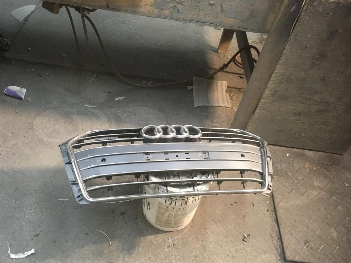 Grille assembly used genuine OEM Audi A4 2017