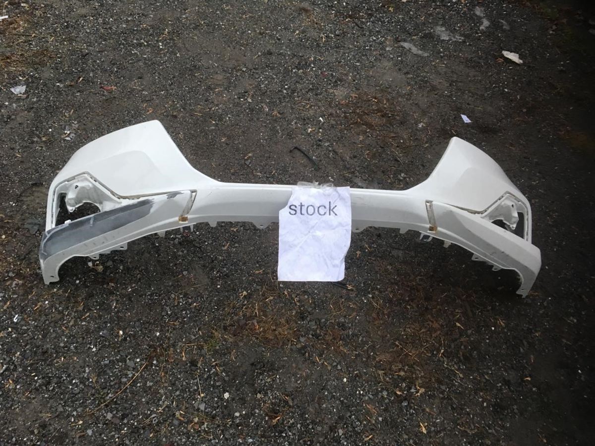 Front bumper grille used genuine OEM Honda Accord 2021-2022