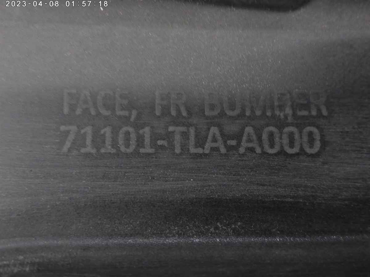 Defensa (parachoques) delantera usada original (OEM) Honda CR-V 2017-2019