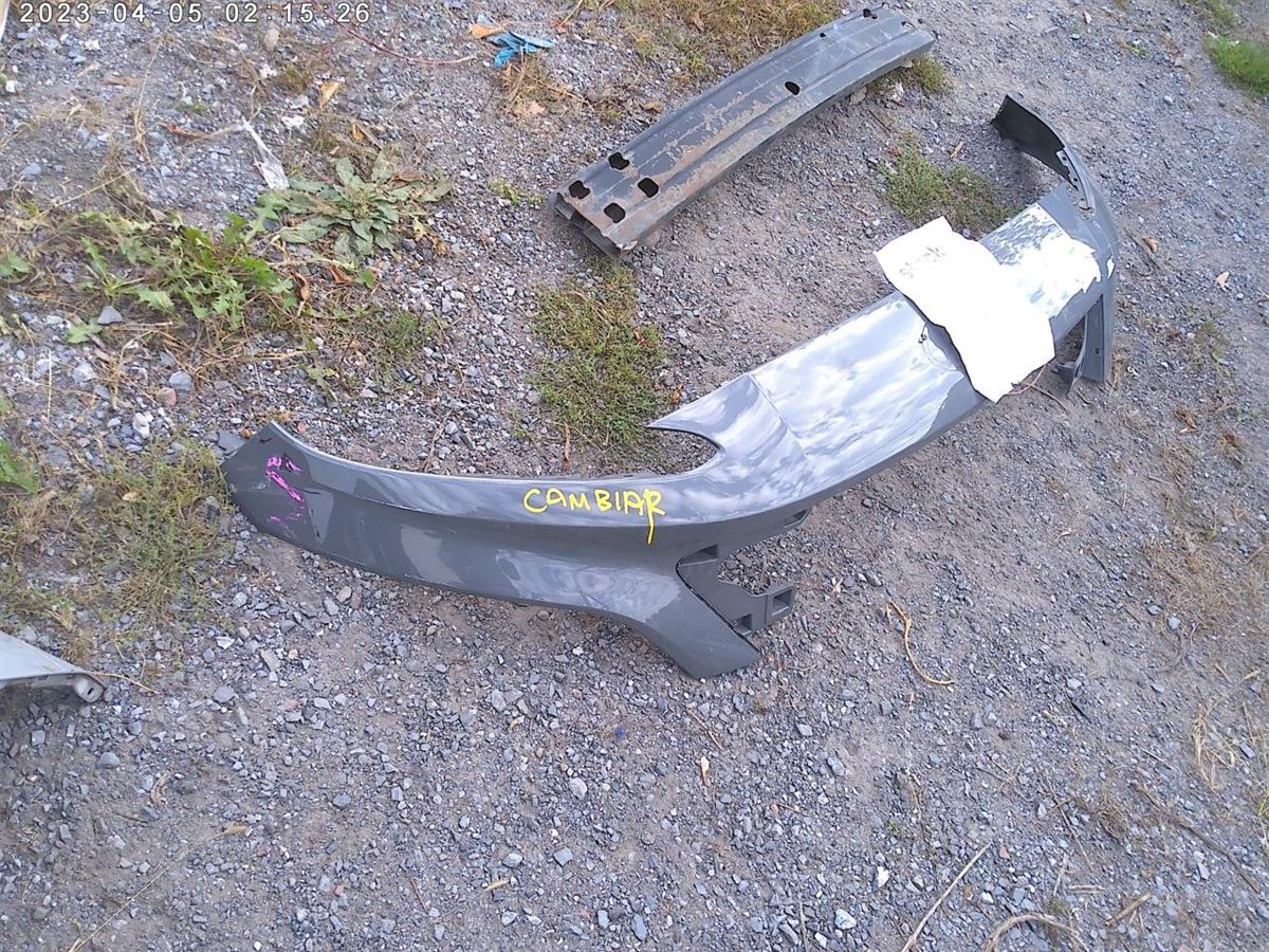 Defensa (parachoques) delantera usada original (OEM) Hyundai Kona 2022-2023