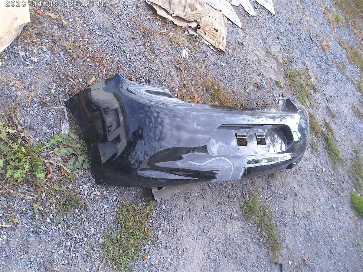 Refuerzo de defensa trasero usado original (OEM) Nissan Leaf 2018-2024