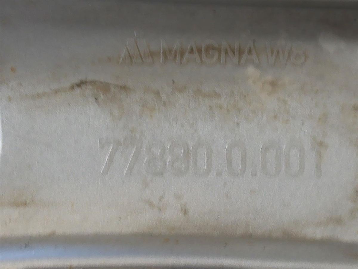 Defensa (parachoques) delantera usada original (OEM) Mercedes-Benz C230 2002-2004
