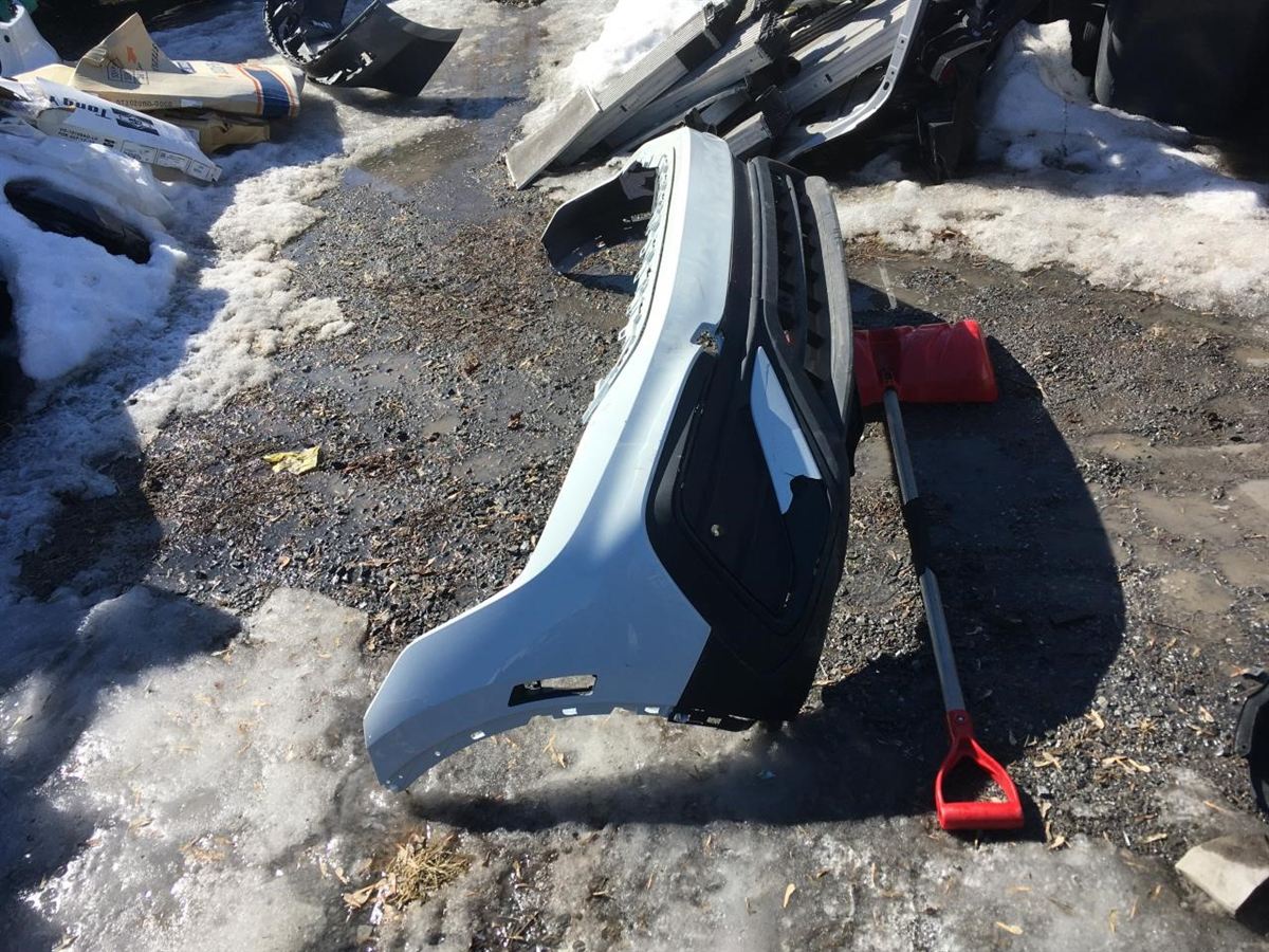 Left front bumper insert used genuine OEM Volkswagen Tiguan 2018-2021