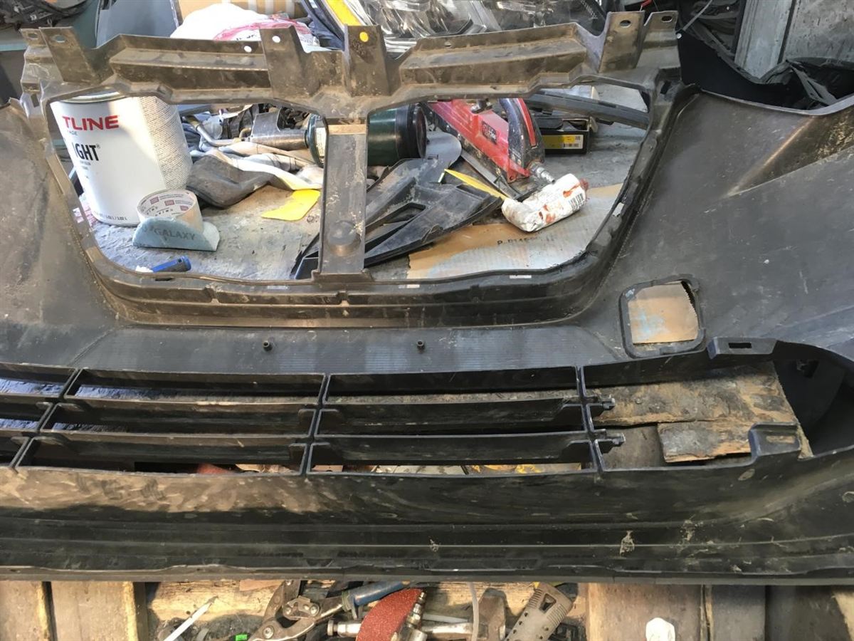 Right front bumper insert used genuine OEM Nissan Kicks 2018-2020