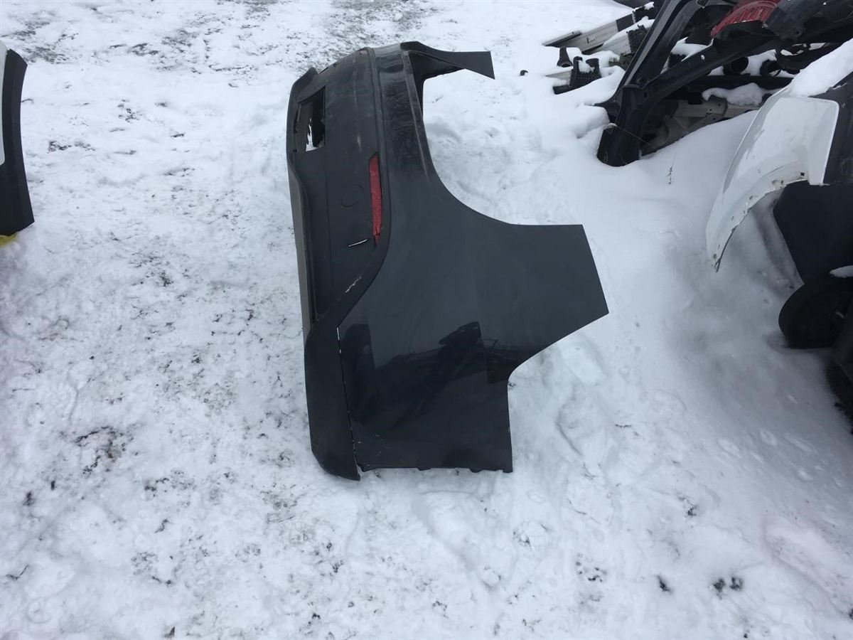 Rear Bumper assembly used genuine OEM Tesla Y 2020-2024