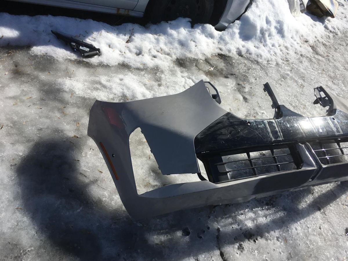 Front Bumper assembly used genuine OEM