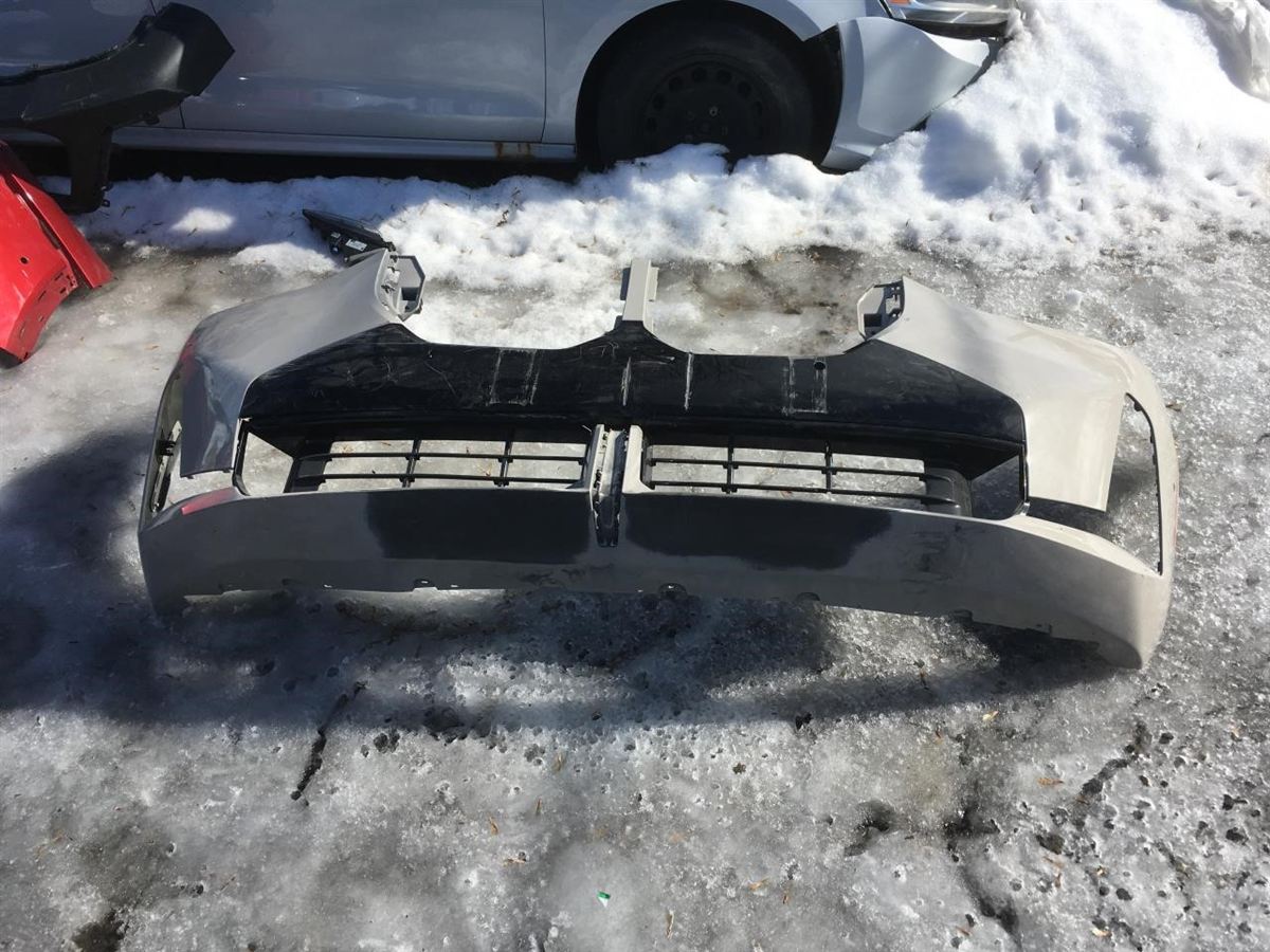 Front Bumper assembly used genuine OEM