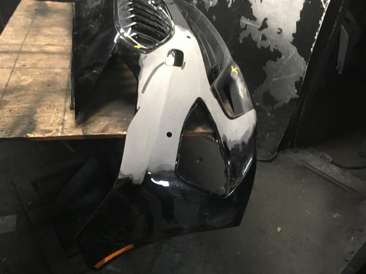 Defensa (parachoques) delantera usada original (OEM) BMW BMW 228I 2020-2022