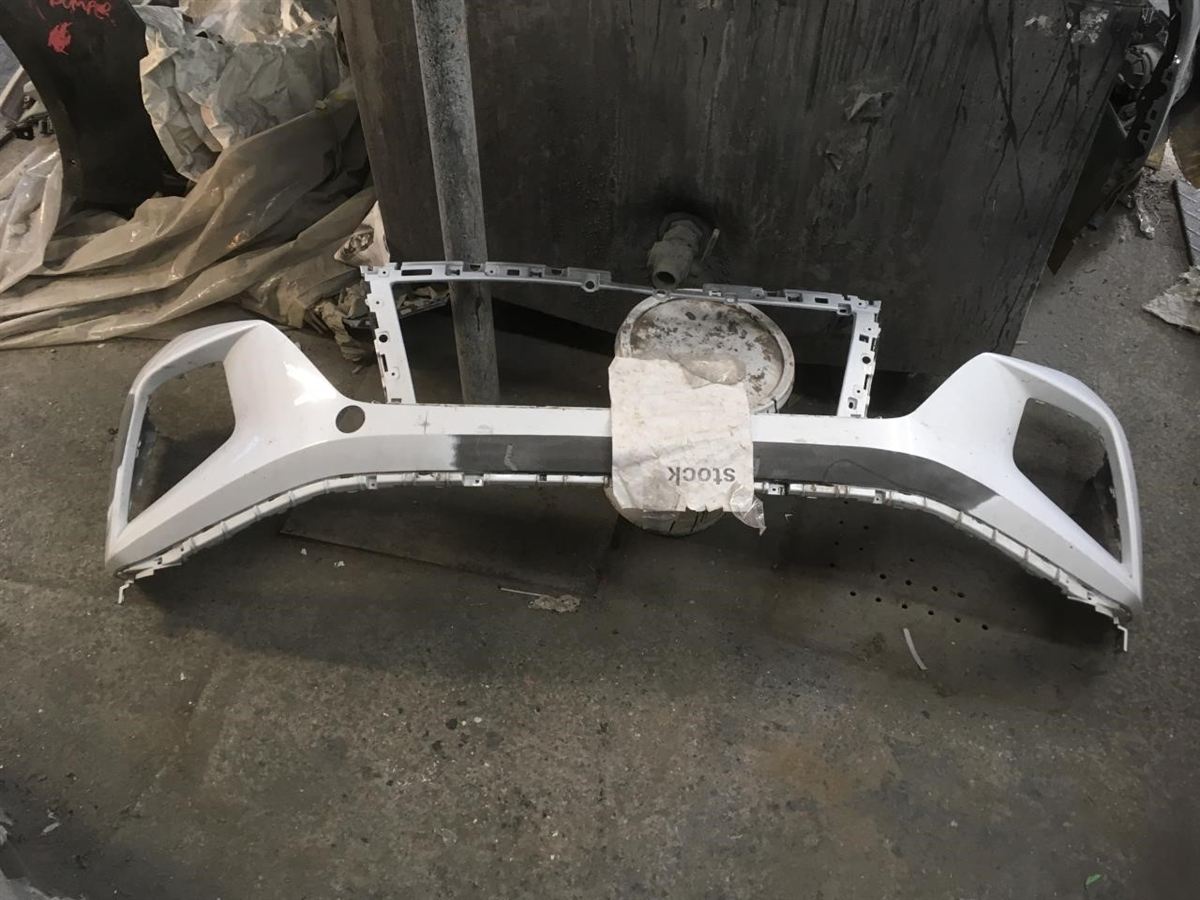 Front bumper cover upper used genuine OEM Hyundai Tucson 2022-2024