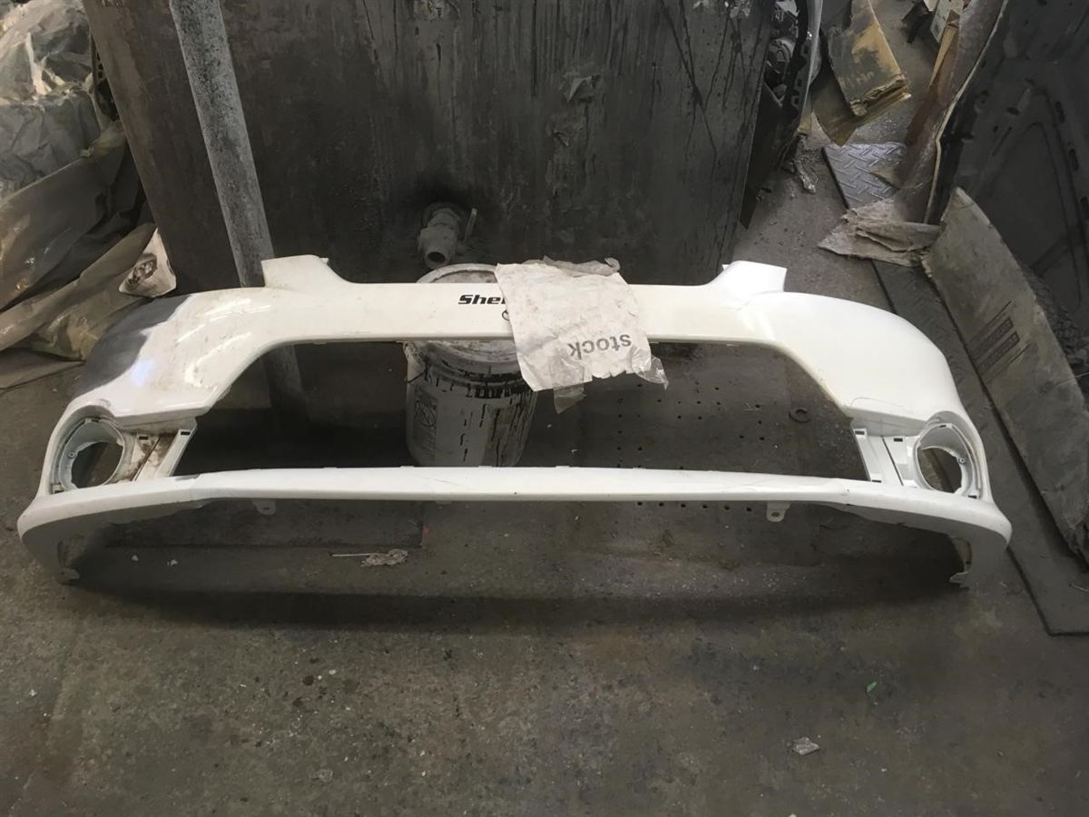 Front bumper cover used genuine OEM Toyota Matrix 2011-2014
