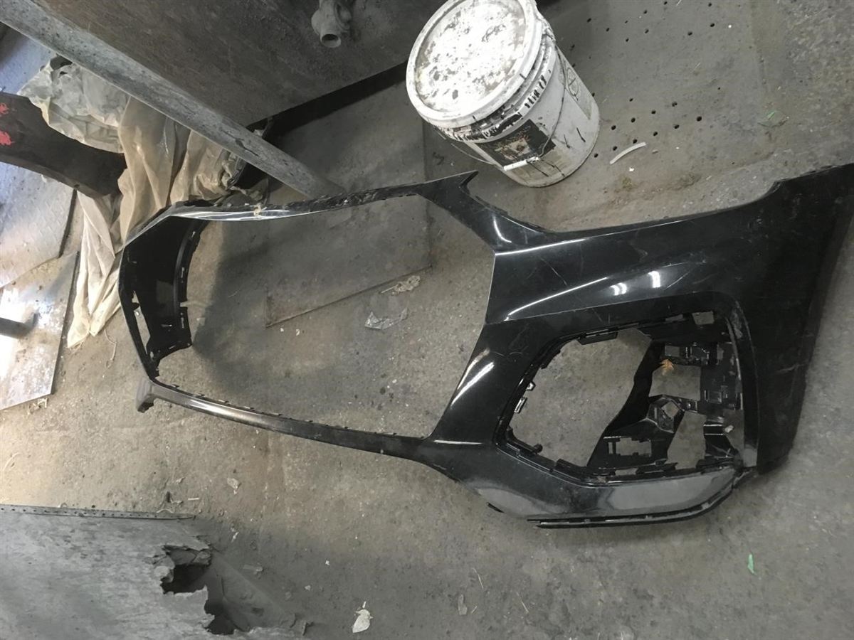 Front bumper cover used genuine OEM Audi Q5 2021-2025