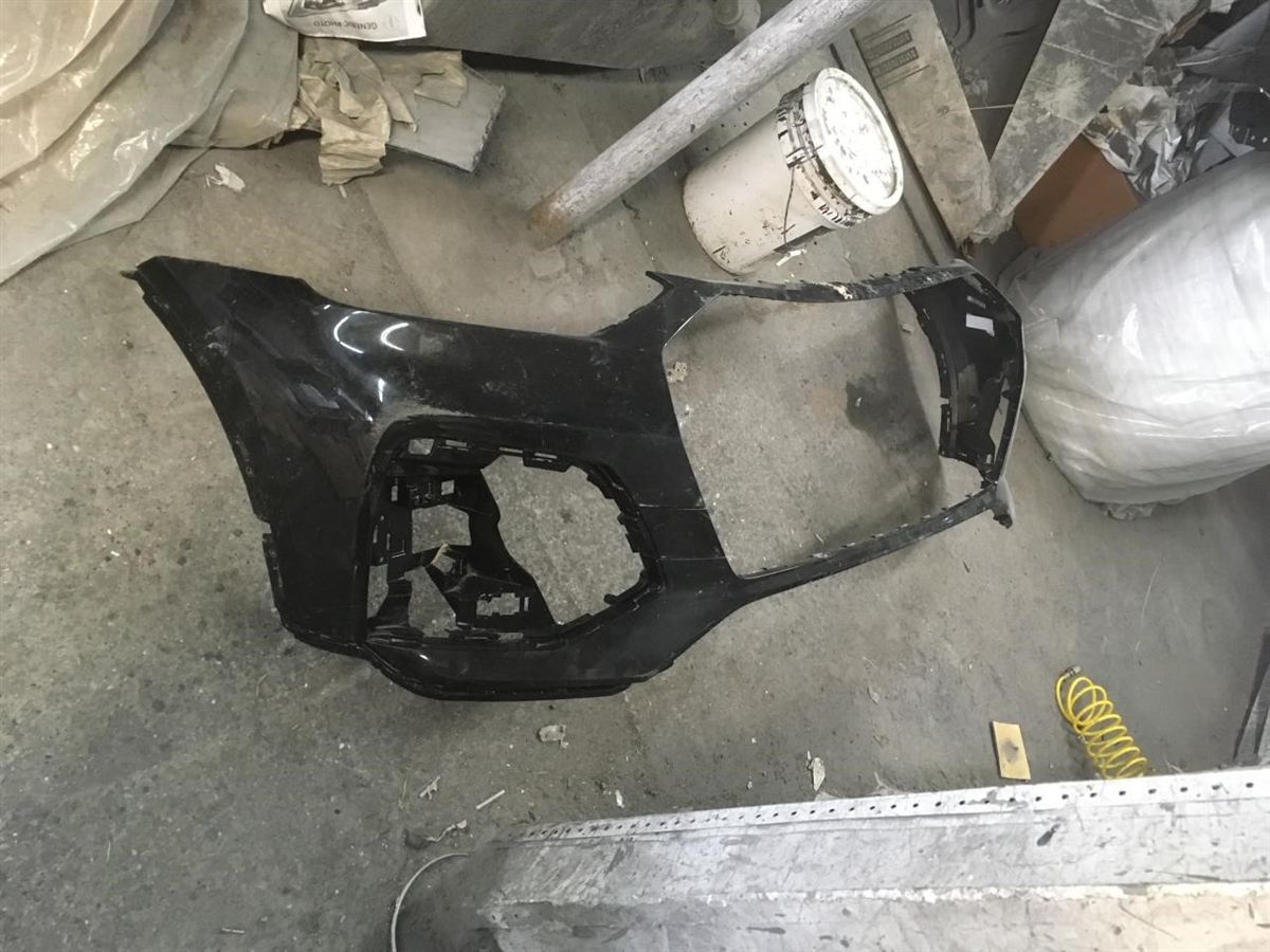 Front bumper cover used genuine OEM Audi Q5 2021-2025