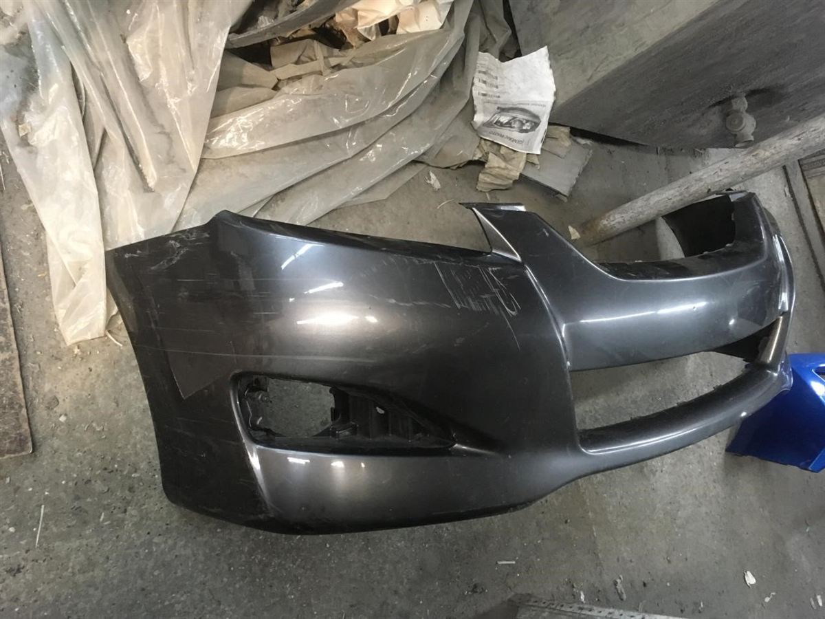 Front bumper grille used genuine OEM Toyota Matrix 2009-2014
