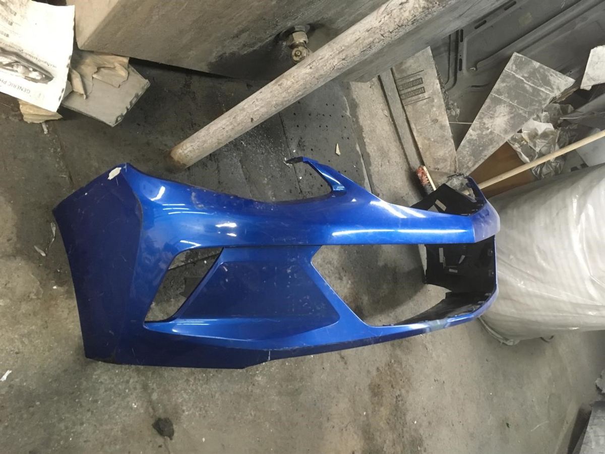 Defensa (parachoques) delantera usada original (OEM) Chevrolet Volt 2016-2019