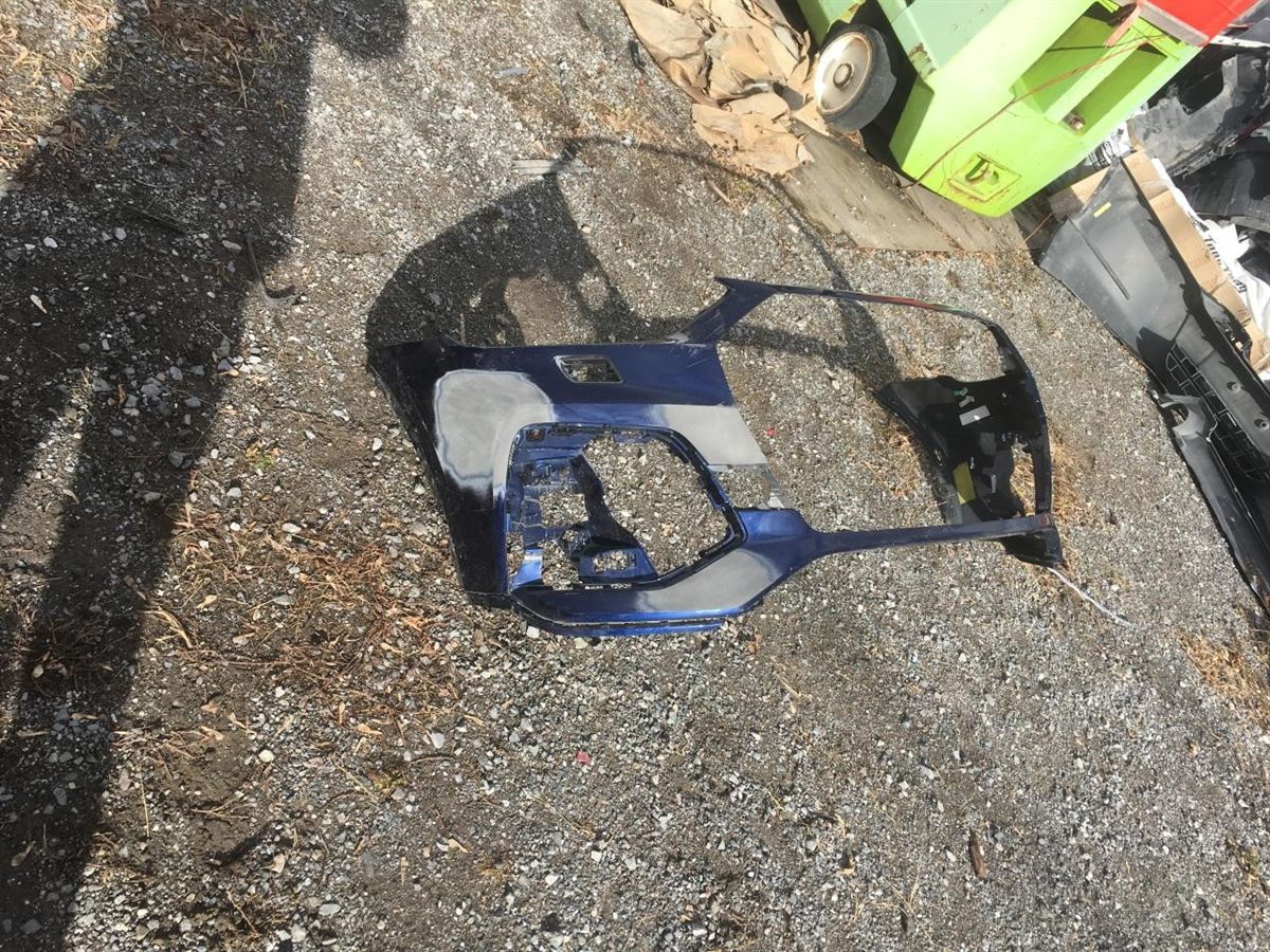 Faldón de defensa delantero usado original (OEM) Audi Q5 2021-2025
