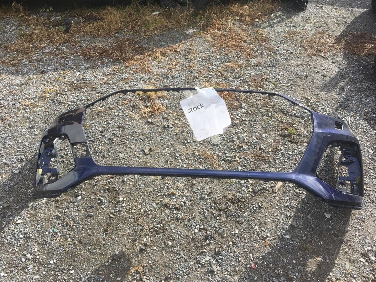 Faldón de defensa delantero usado original (OEM) Audi Q5 2021-2025