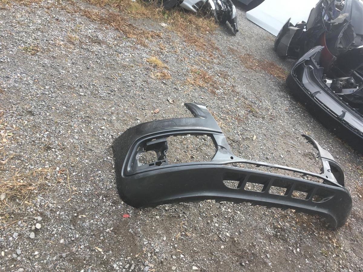Defensa (parachoques) delantera usada original (OEM) Audi Q5 2013-2017