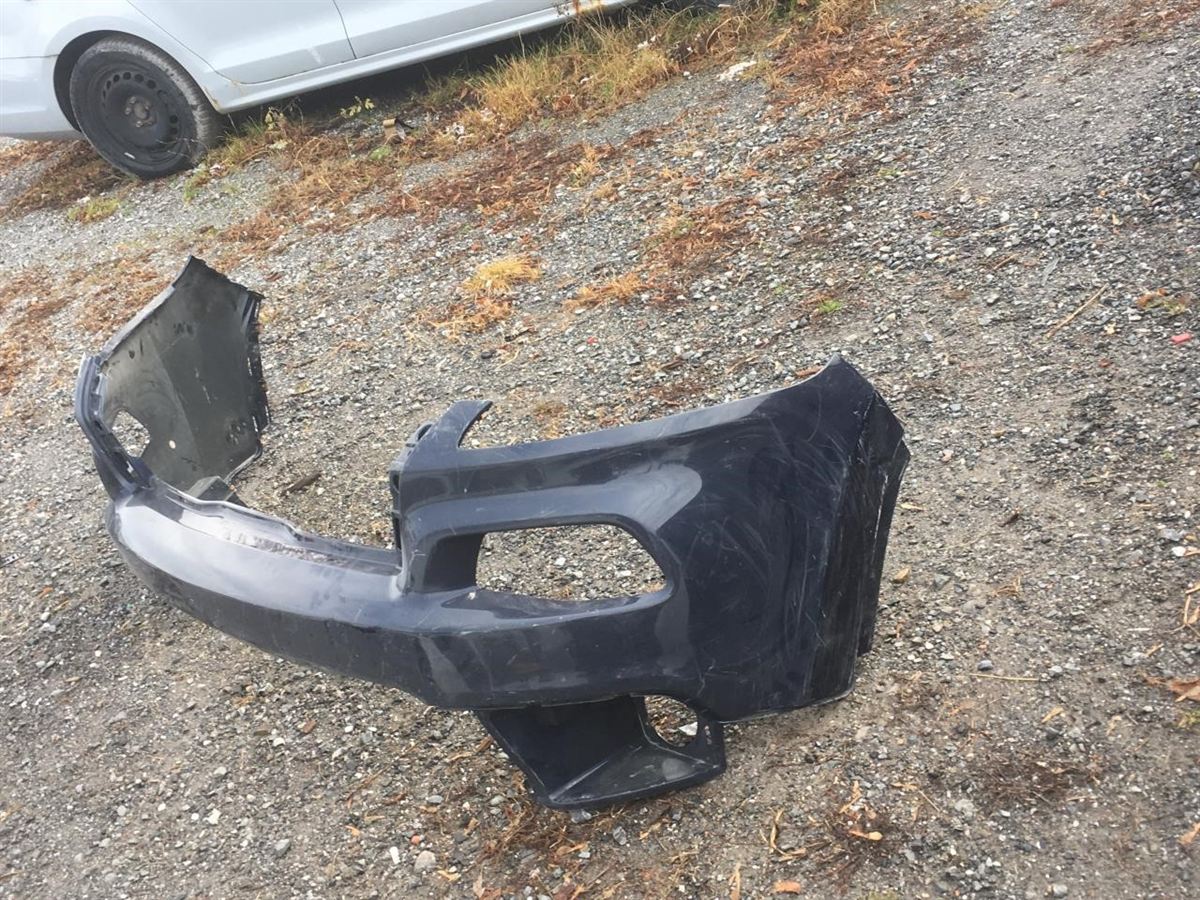 Defensa (parachoques) trasera usada original (OEM) Jeep Cherokee 2014-2018