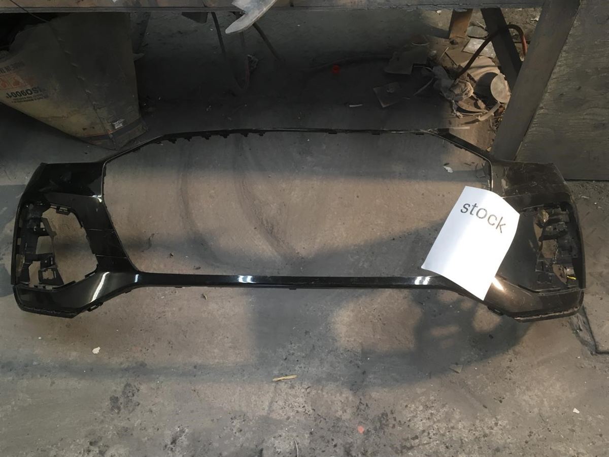 Defensa (parachoques) delantera usada original (OEM) Audi Q5 2021-2025