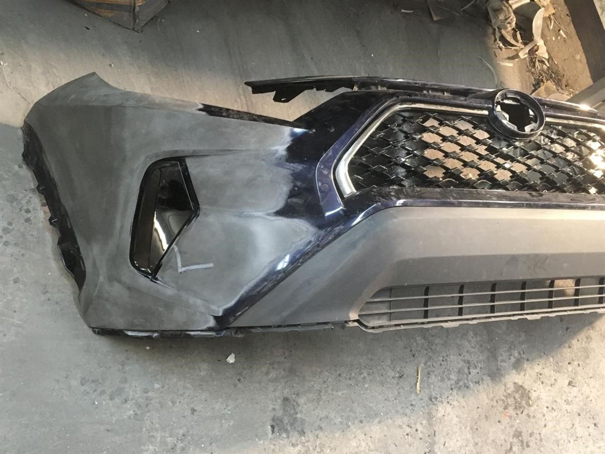 Grille assembly used genuine OEM Toyota RAV4 2019-2025