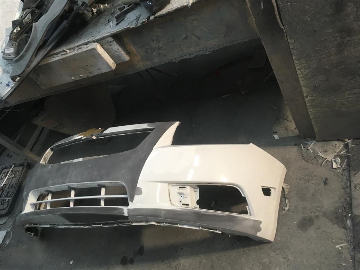 Defensa (parachoques) delantera usada original (OEM) Chevrolet Cruze 2011-2014