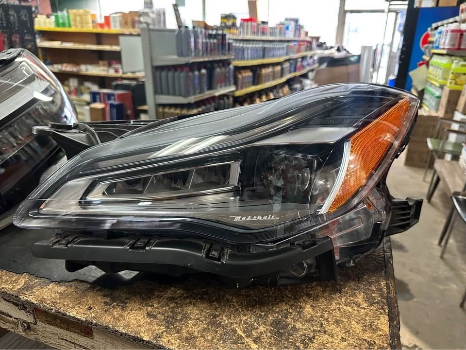 Faro usado original (OEM) Audi A5 Quattro 2018-2019