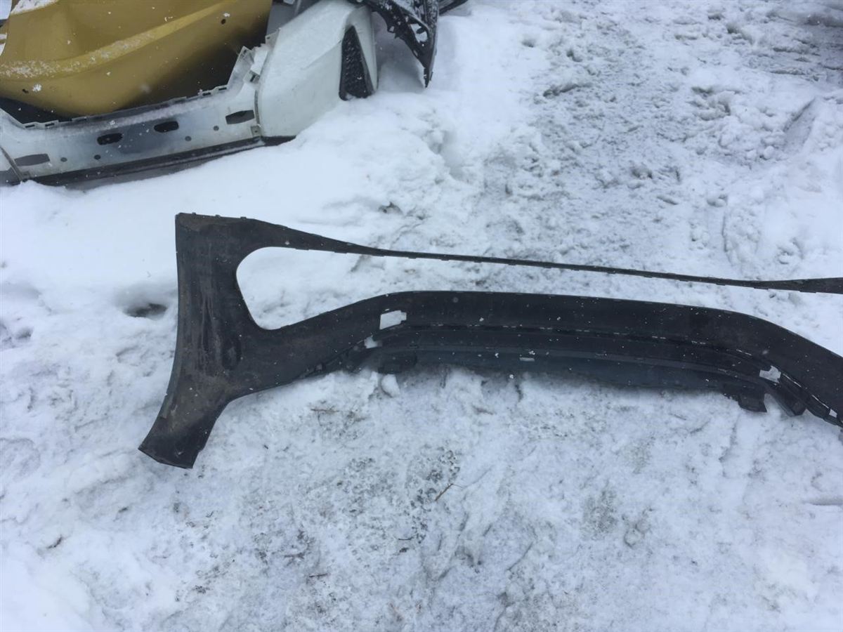 Front bumper cover used genuine OEM Volkswagen Jetta 2019-2021