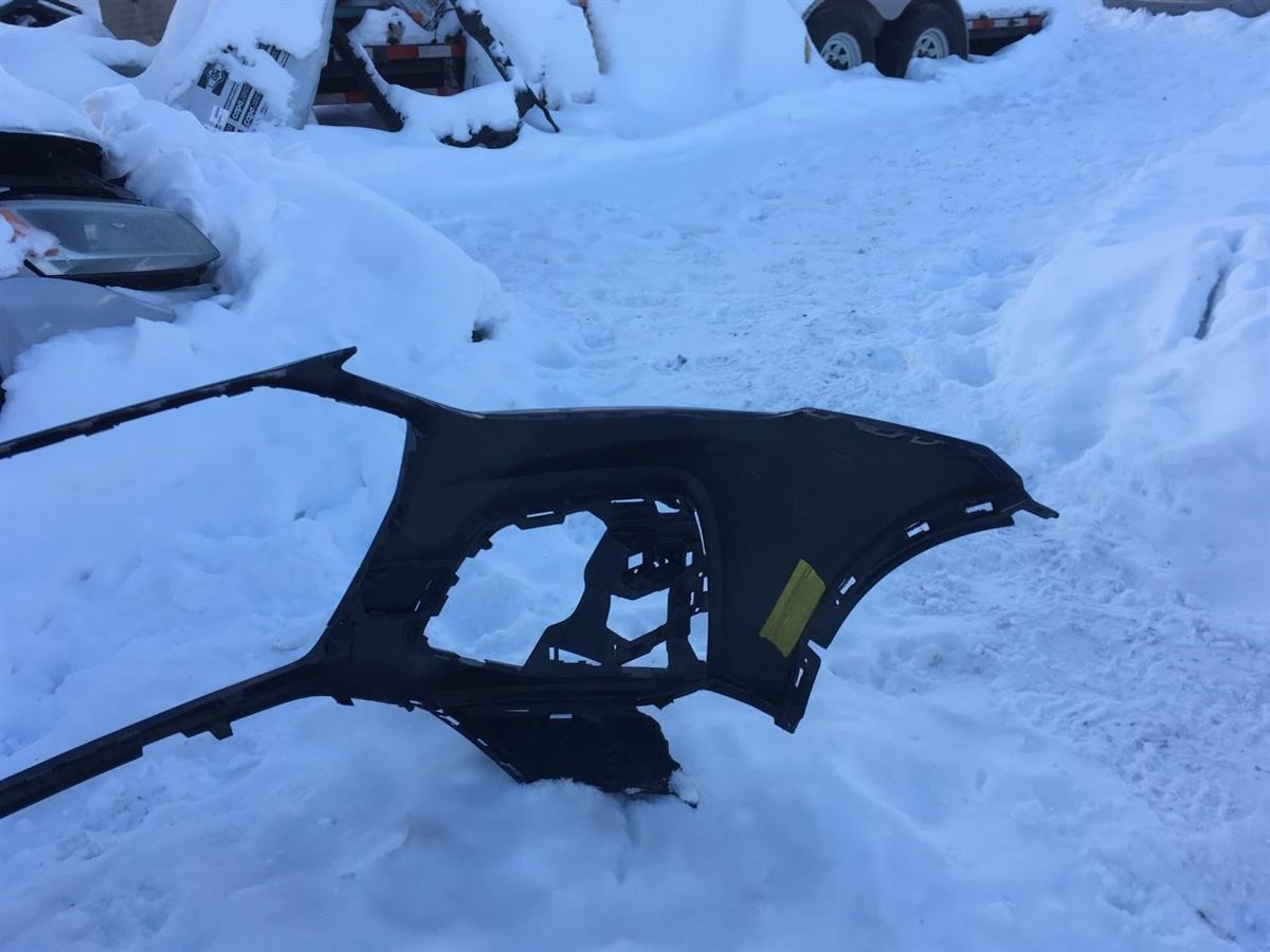 Defensa (parachoques) delantera usada original (OEM) Audi Q5 2021-2025