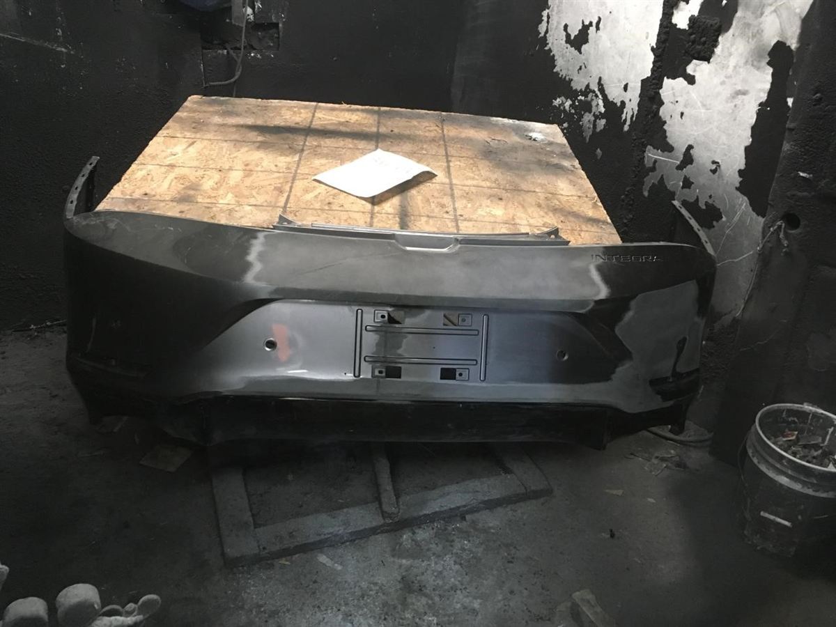 Defensa (parachoques) trasera usada original (OEM) Acura Integra 2023-2025