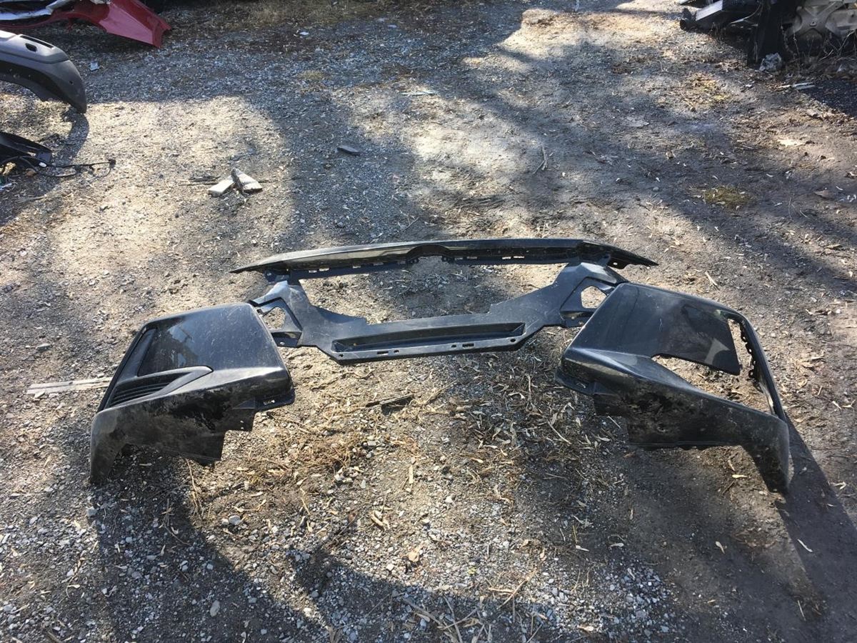 Rejilla de defensa delantera usada original (OEM) Nissan Sentra 2020-2024
