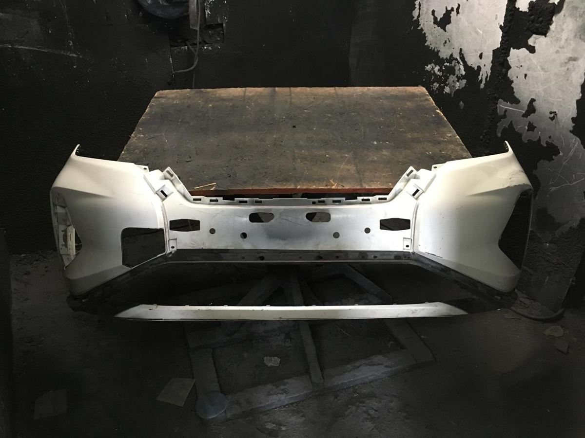 Front bumper cover used genuine OEM Nissan Murano 2019-2024