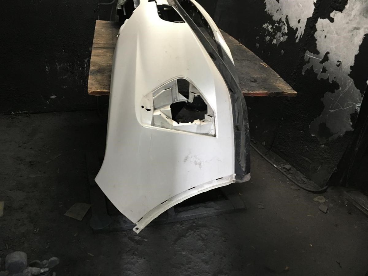 Rejilla de defensa delantera usada original (OEM) Nissan Murano 2019-2024