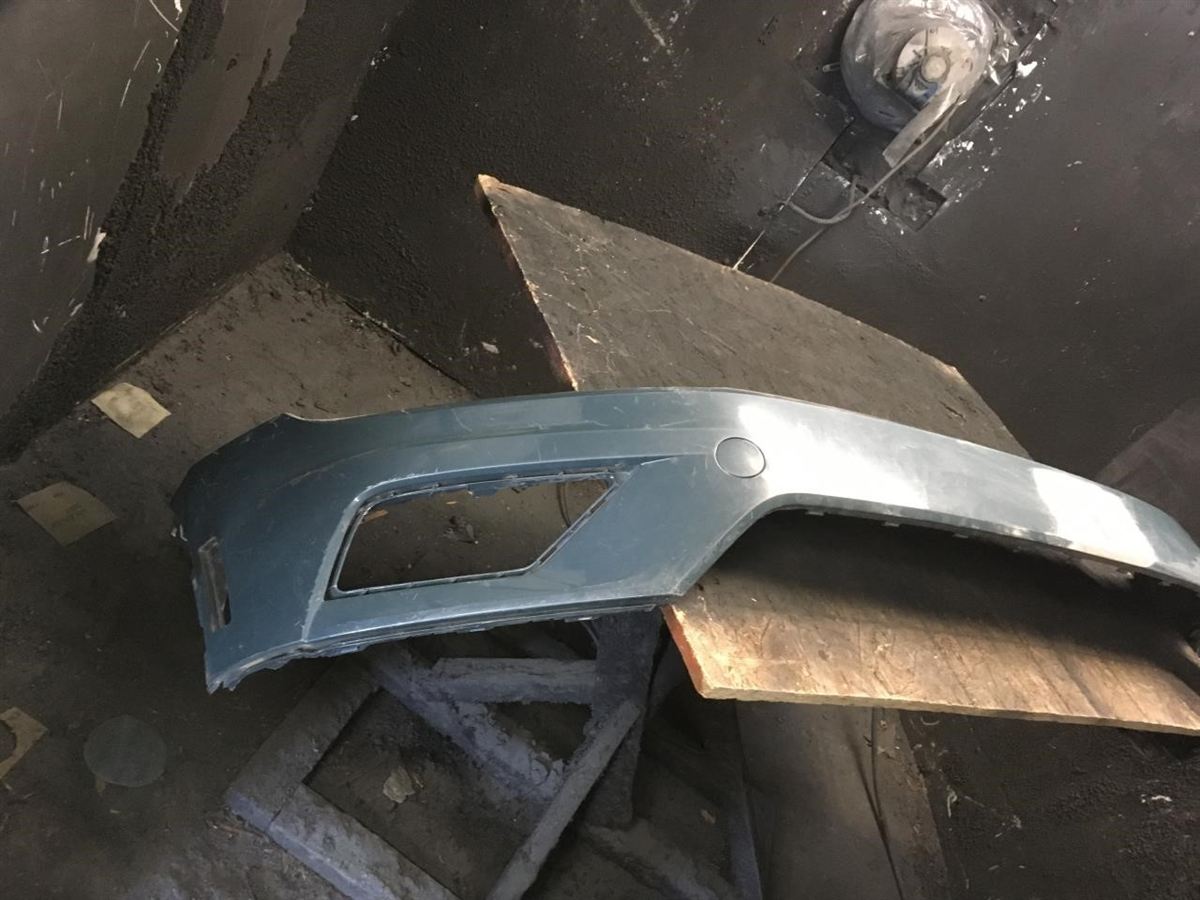 Front bumper cover used genuine OEM Volkswagen Tiguan 2018-2021