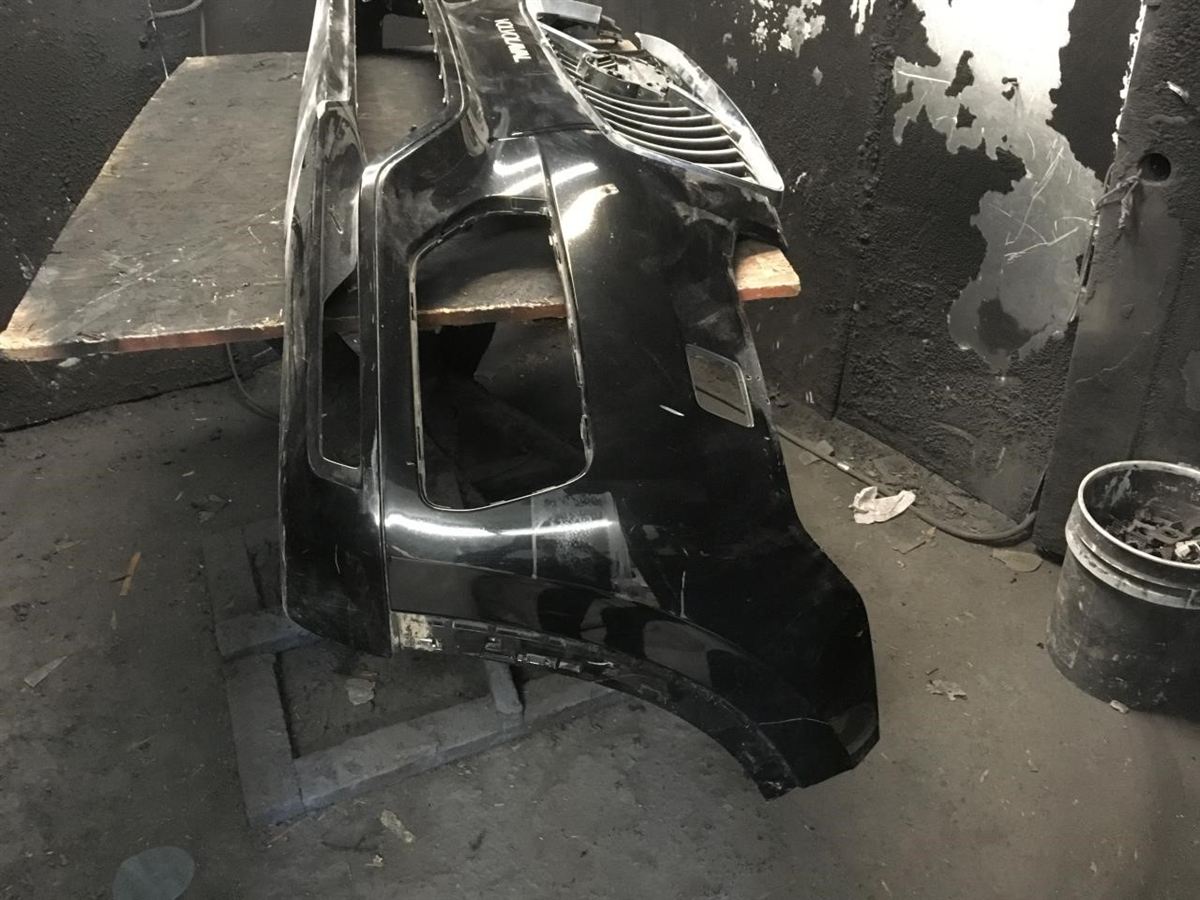 Right front bumper insert used genuine OEM Volvo XC90 2016-2019