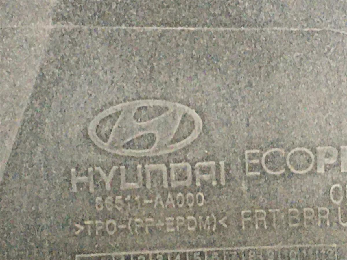 Rejilla de defensa delantera izquierda usada original (OEM) Hyundai Elantra 2021-2023