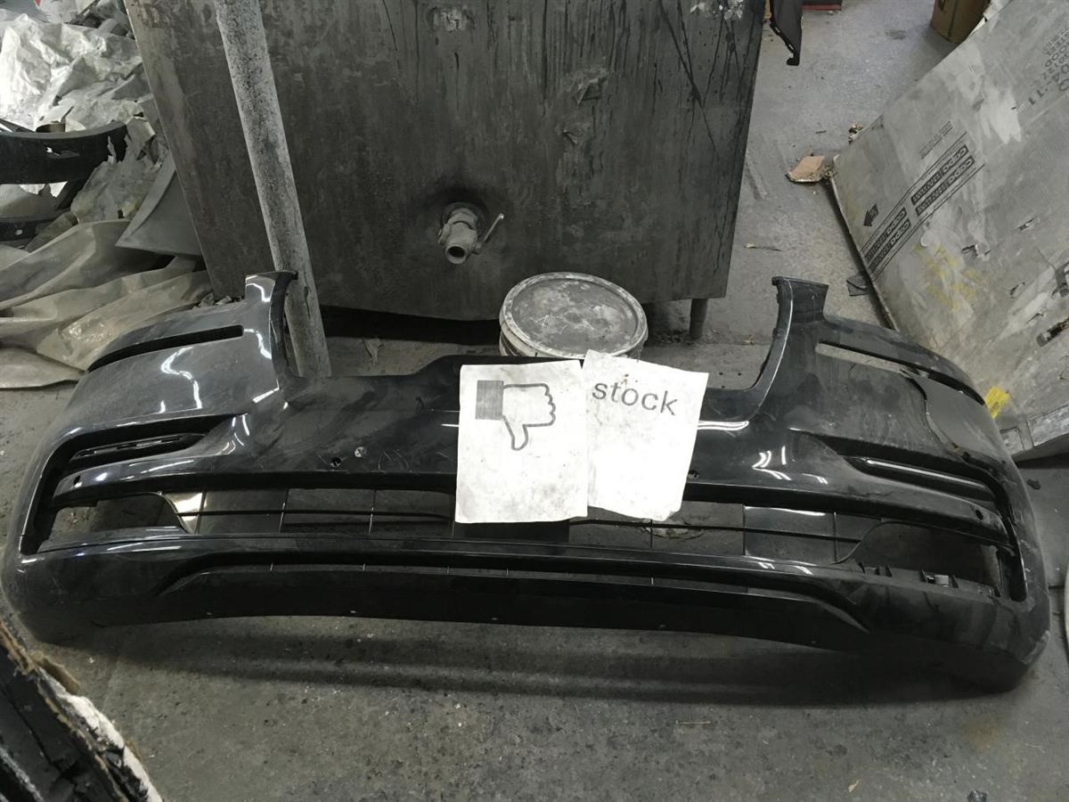Front bumper cover used genuine OEM Lincoln Aviator 2020-2024